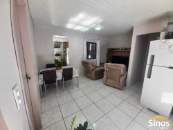 Casa com 02 dormitórios no bairro Rincão 