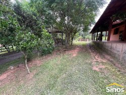 Sítio com 2.250m² no bairro Lomba Grande  