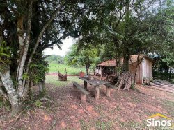 Sítio com 2.250m² no bairro Lomba Grande  
