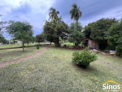 Sítio com 2.250m² no bairro Lomba Grande  