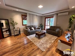 Sítio com 2.250m² no bairro Lomba Grande  