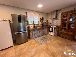 Sítio com 2.250m² no bairro Lomba Grande  