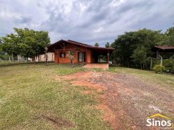 Sítio com 2.250m² no bairro Lomba Grande  