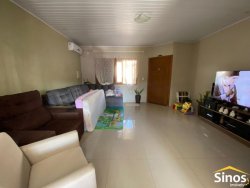 Casa com 03 dormitórios no bairro Vila Nova 