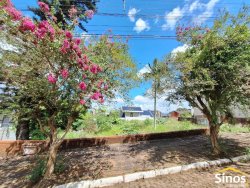 Terreno de esquina com 806m² no bairro Boa Vista  