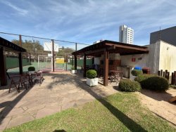 Apartamento com 02 dormitórios no Residencial Weekend 