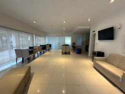 Apartamento com 02 dormitórios no Residencial Weekend 