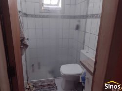 Casa com 03 dormitórios no bairro Amaral Ribeiro 