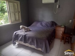 Casa com 03 dormitórios no bairro Amaral Ribeiro 