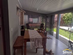 Casa com 03 dormitórios no bairro Amaral Ribeiro 
