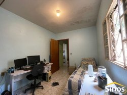 Casa com 03 dormitórios no bairro São Jorge 