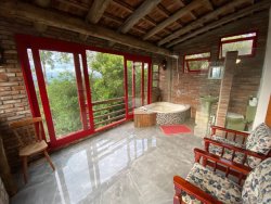 Sítio com 5.000m² para locação no bairro Lomba Grande  