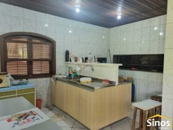 Lindo sítio de 2,5 hectares em Lomba Grande 