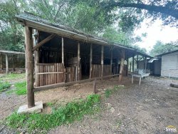 Lindo sítio de 2,5 hectares em Lomba Grande 