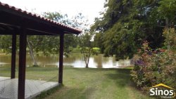 Lindo sítio de 2,5 hectares em Lomba Grande 