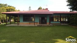 Lindo sítio de 2,5 hectares em Lomba Grande 