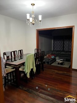 Casa com 03 dormitórios no bairro Vila Nova 