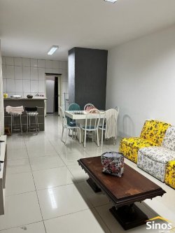 Casa com 03 dormitórios no bairro Vila Nova 