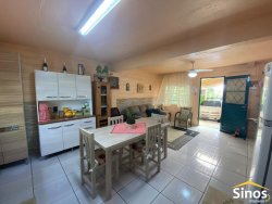 Casa com 05 dormitórios no bairro Vila Nova 