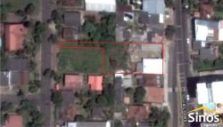 Terreno com construção no bairro Rondônia 