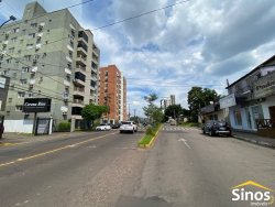 Terreno com construção no bairro Rondônia 