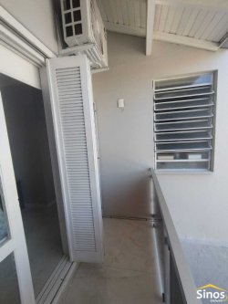 Casa com 03 dormitórios no bairro Ideal 