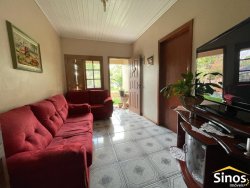 Casa com 02 dormitórios no bairro Jardim América 