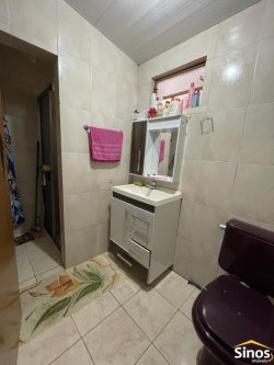 Casa com 02 dormitórios no bairro Jardim América 