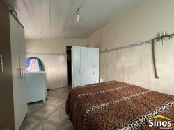 Casa com 02 dormitórios no bairro Jardim América 