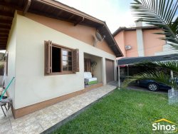 Casa com 02 dormitórios no bairro Jardim América 