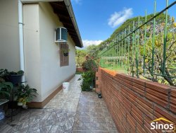 Casa com 02 dormitórios no bairro Jardim América 
