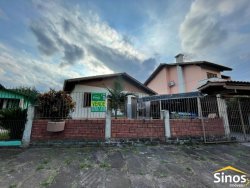 Casa com 02 dormitórios no bairro Jardim América 