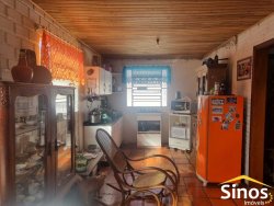 Casa com 02 dormitórios em Morungava 