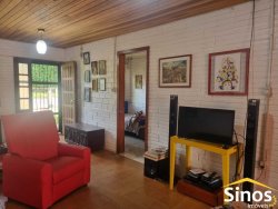 Casa com 02 dormitórios em Morungava 