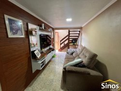 Casa com 03 dormitórios no bairro Lomba Grande 