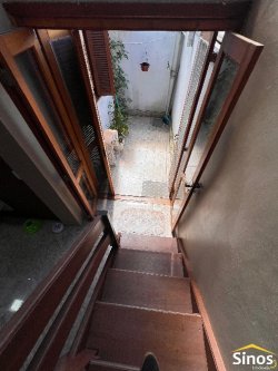 Casa com 03 dormitórios no bairro Lomba Grande 