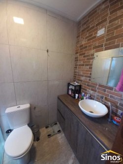 Sítio com 2.500m²  no bairro Lomba Grande 