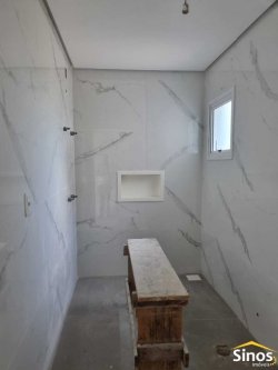 Casa com 03 dormitórios no condomínio Moradas da Lomba 