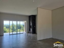 Casa com 03 dormitórios no condomínio Moradas da Lomba 