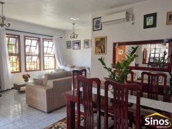 Casa com 03 dormitórios no bairro Hamburgo Velho  