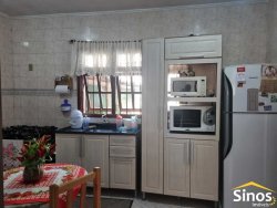 Casa com 03 dormitórios no bairro Hamburgo Velho  