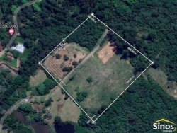 Sítio com 23.675,00m² na Fazenda Fialho 
