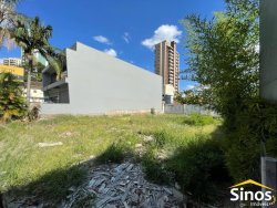 Terreno com 528m² para locação no Centro 
