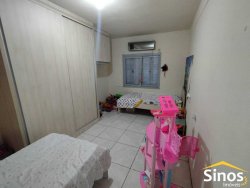Sobrado com 03 dormitórios no bairro Ideal 