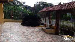 Sobrado com 03 dormitórios no bairro Jardim Mauá 