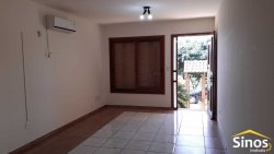 Sobrado com 03 dormitórios no bairro Jardim Mauá 