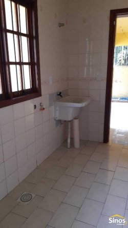 Sobrado com 03 dormitórios no bairro Jardim Mauá 