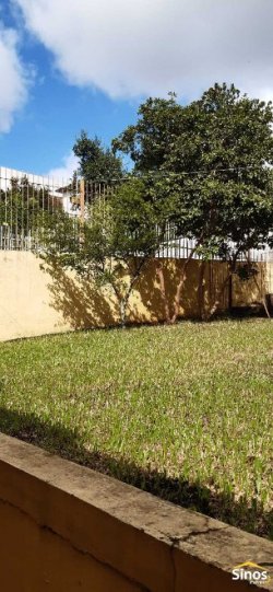 Sobrado com 03 dormitórios no bairro Jardim Mauá 