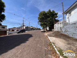 Terreno com 02 casas no bairro Guarani 