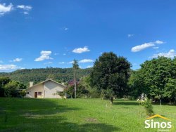 Sítio com 4.517,00m² no bairro Lomba Grande 